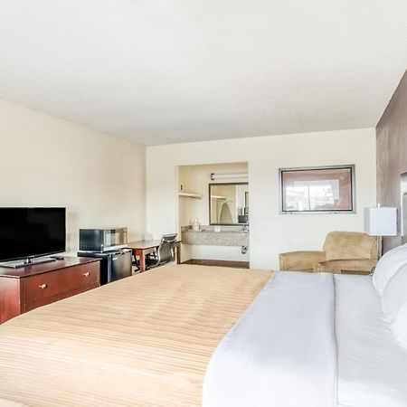 Oyo Hotel Alexandria La- Hwy 165 Zewnętrze zdjęcie